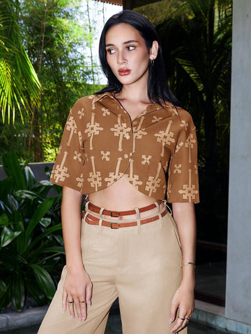 Armand Women V Hem Printed Cropped Drop Shoulder Top Casual Vacation Fall Brown