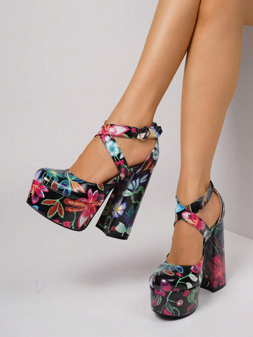 Autumn/Winter 2024 Side Buckle Floral Print Shoes For Women, Round Toe, Waterproof Platform, Retro Chic, Versatile