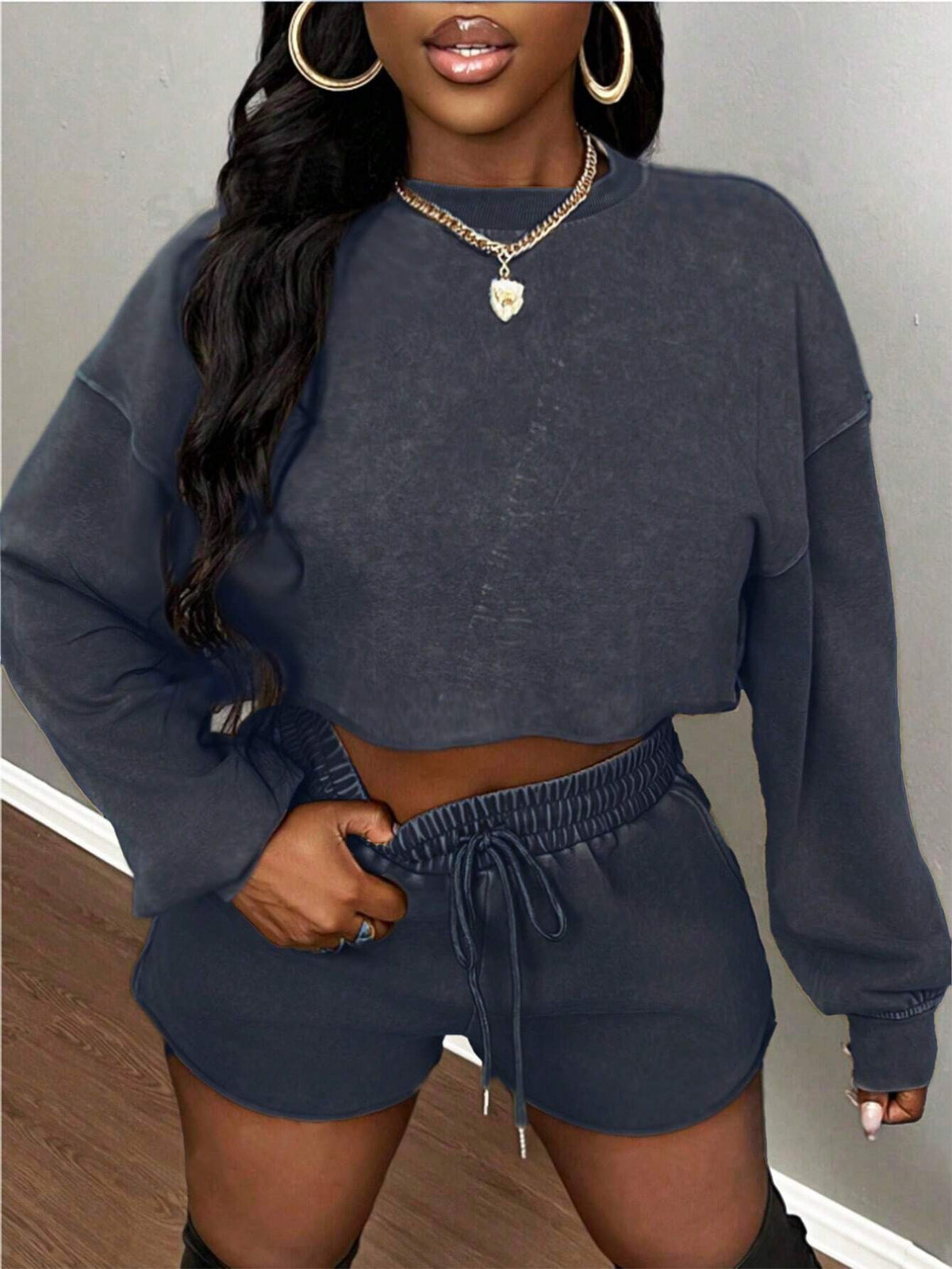 Autumn Casual Simple Basic Style Round Neck Long Sleeves Truncated Loose Dropped Shoulders Puff Sleeves Loose Hem Sweatshirt Mini Shorts Knitted Sweatshirt Suit Women Two-Piece Set