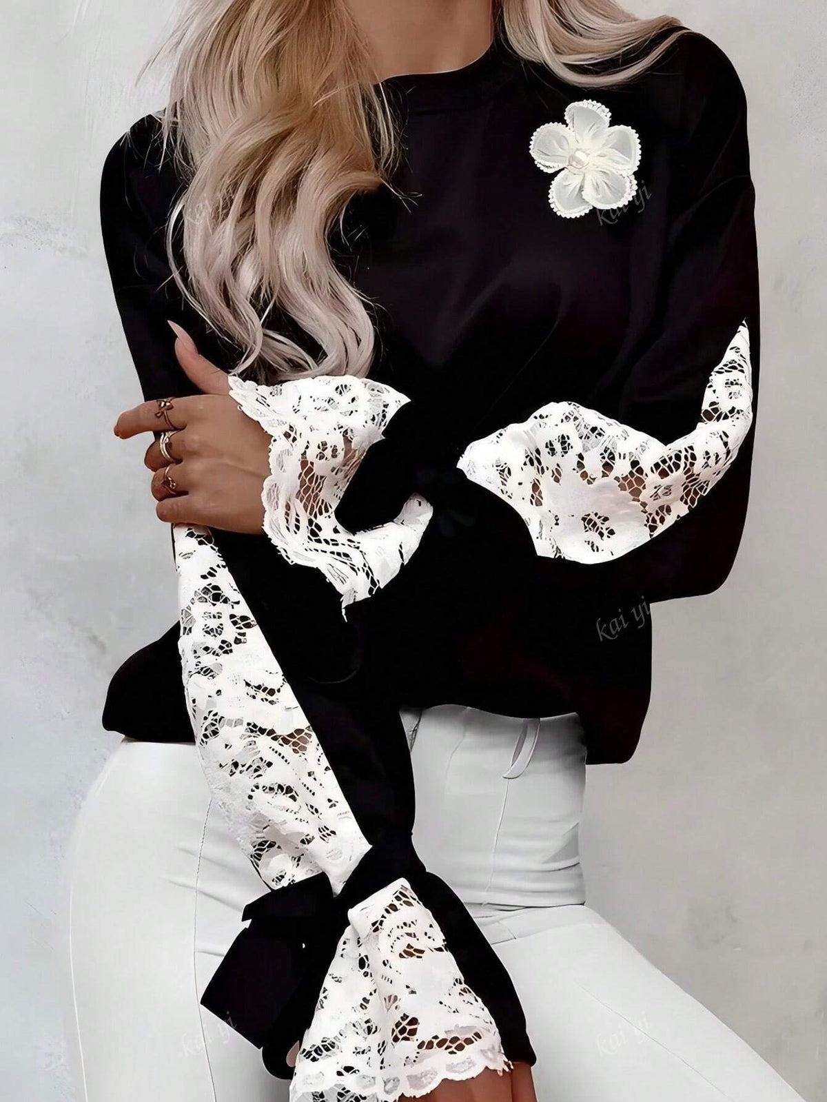 Autumn Long Sleeve Lace Patchwork Drawstring Flared Sleeve Floral Shirt