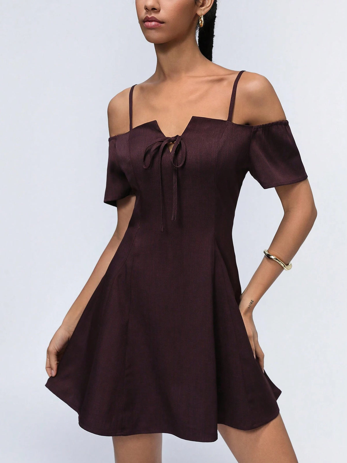 Aveloria Affinna Deep Red-Brown Cami Off Shoulder Mini V-Neck Butterfly Tie Design Simple Versatile Women Dress
