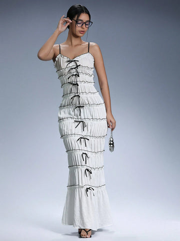 Aveloria Affinna Elegant Ripped Design Cake Skirt Women's Contrast Trim Spaghetti Strap Ruched Waist Bow Decor Bodycon Dress