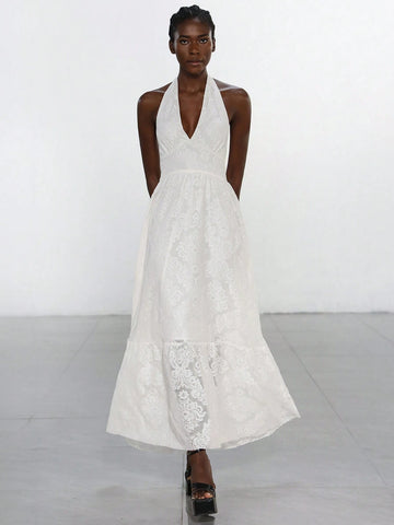 Aveloria Modichic Elegant High-End Design V-Neck Backless Embroidered Long Dress For Women