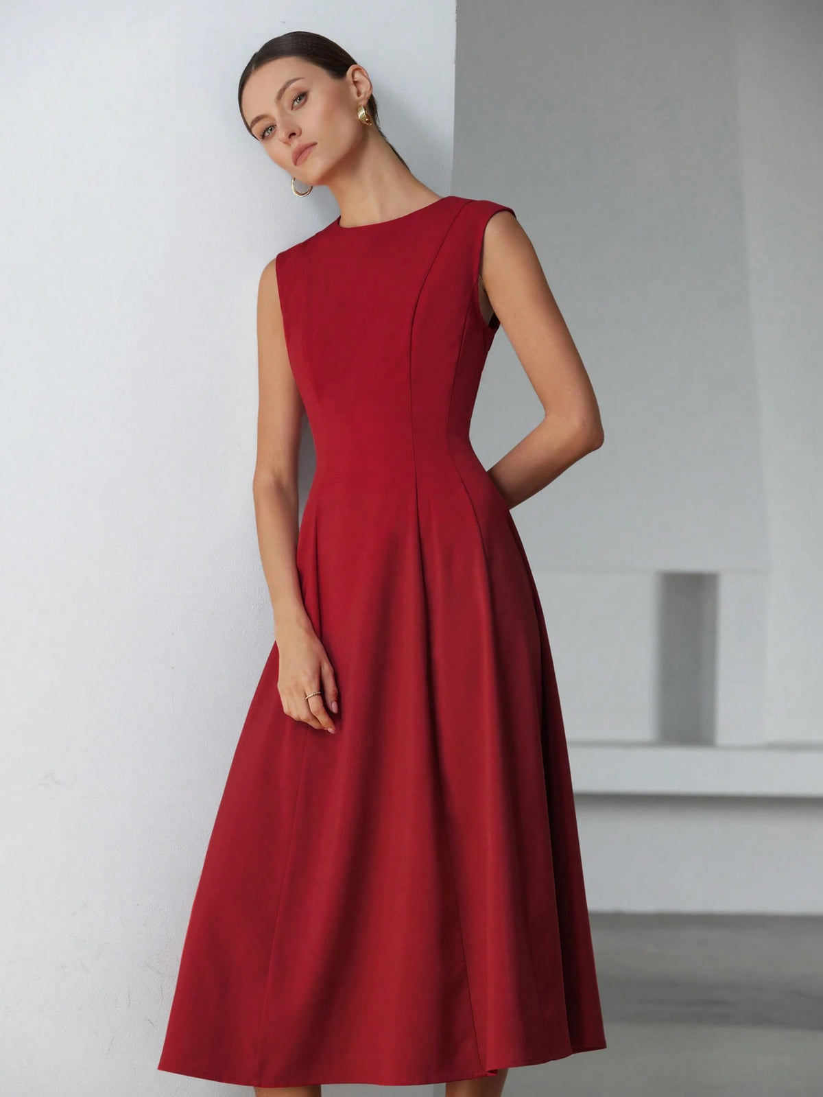 Aveloria Modichic Elegant Versatile Valentine's Day Red Simple Design Round Neck Sleeveless Women Long Dress