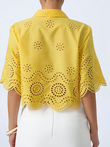 Aveloria Modichic Elegant Vintage Style Casual Round Neck Embroidered Hollow Lace Trim Loose Fit Women Short Blouse