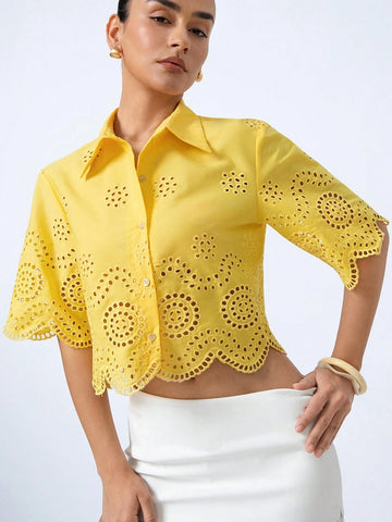 Aveloria Modichic Elegant Vintage Style Casual Round Neck Embroidered Hollow Lace Trim Loose Fit Women Short Blouse