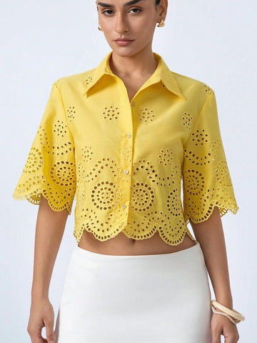 Aveloria Modichic Elegant Vintage Style Casual Round Neck Embroidered Hollow Lace Trim Loose Fit Women Short Blouse