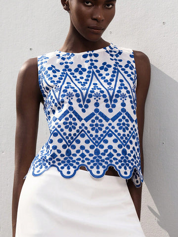 Modichic Women's Casual Embroidered Floral Pattern Colorblock Sleeveless Loose Asymmetrical Hem Blouse