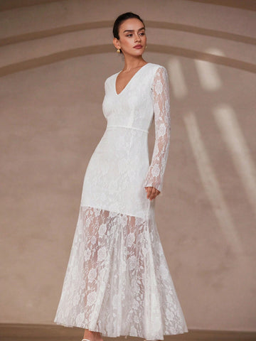 Aveloria Rosie French Romantic Elegant V-Neck A-Line Flare Long Sleeve Women's Cinched Waist Floor Length Lace Dress