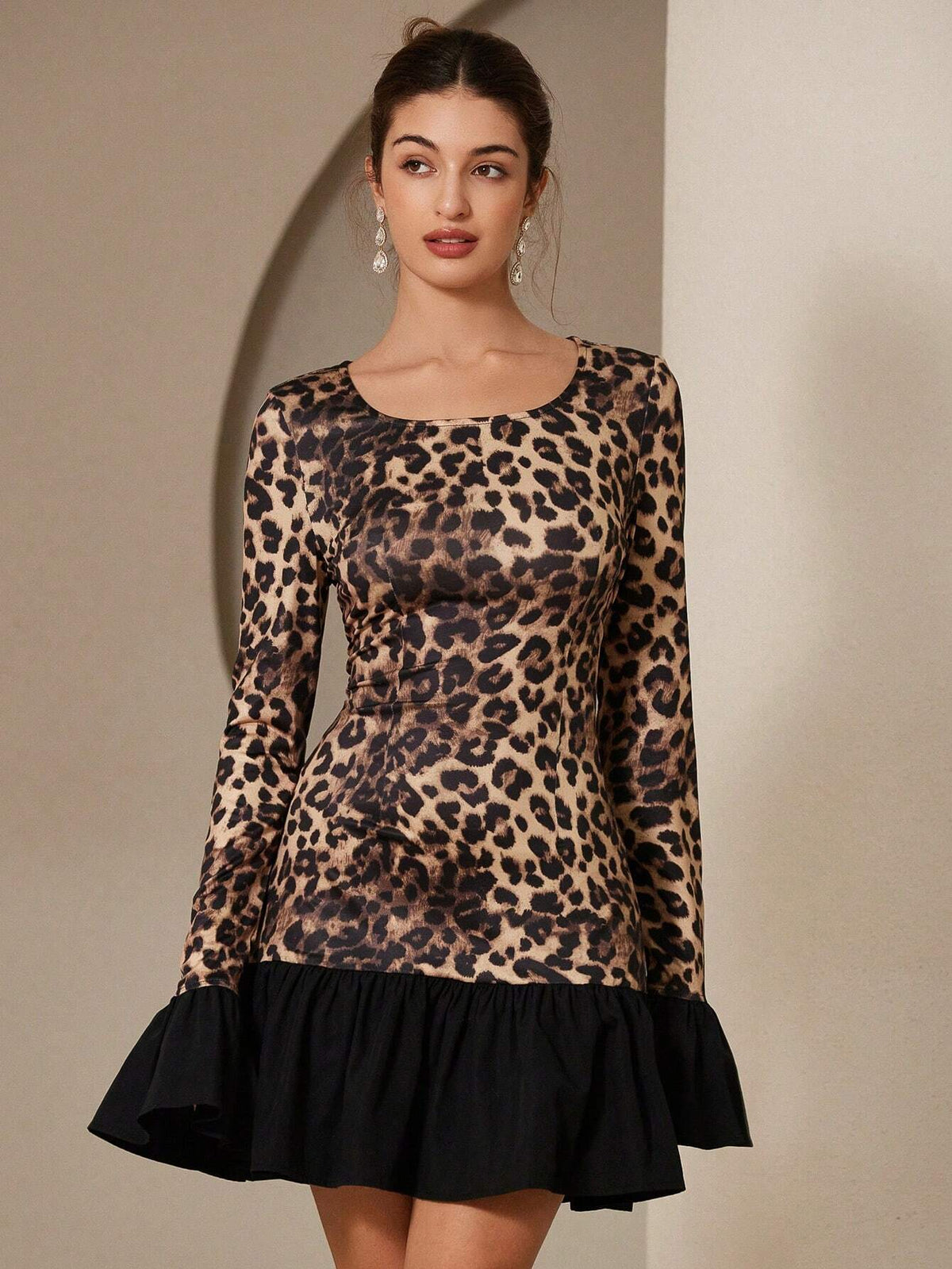 Aveloria Rosie Romantic Knitted Leopard Print Splicing U-Neck Short Dress With Ruffle Details And Contrast Color Trim, Figure-Flattering Fitted Long Sleeve Mini Dress For Women