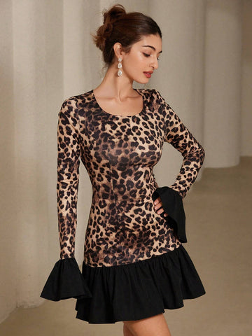 Aveloria Rosie Romantic Knitted Leopard Print Splicing U-Neck Short Dress With Ruffle Details And Contrast Color Trim, Figure-Flattering Fitted Long Sleeve Mini Dress For Women