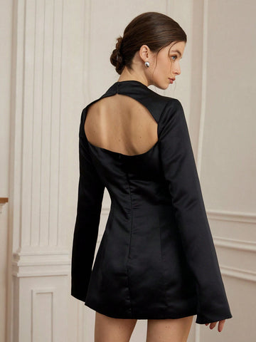 Aveloria Rosie Solid Color High-End Mature Backless Mini Black Dress With Long Sleeves