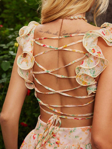 Back Tie Wood Ear Edged Bridesmaid Dress With Toothpick Bar Skirt, Decorated With Fresh Small Flowers