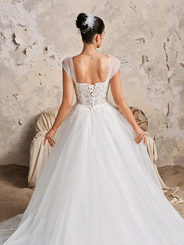 Baroque Vintage Deep V-Neck Lace Romantic Bride Bling-Bling Fairy Loose Beach Wedding Dress With Mini Train