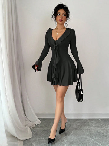 Black Color Sexy V-Neck Front Ruffle Streamer Slim Fit Long Bell Sleeves Ruffle Hem Dress,Valentine's Day Dating,Casual,Romantic,Simple,Elegant,Hot Girl,Spring New Women's Clothing