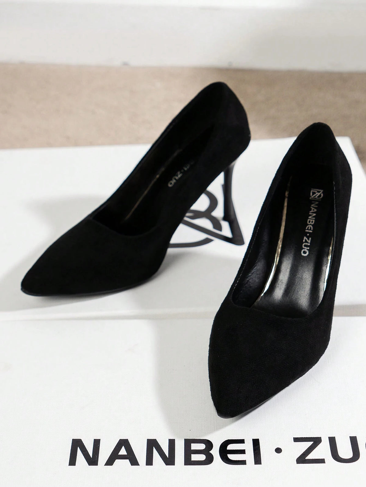 Black Friday Party Vacation Season Wedding Anniversary Promotion Popular New Trend 2023 Classic Style Elegant Women's High Heel Pumps With Rubber Sole, Pointed Toe, Thin High Heels, Faux Suede Finish, Suitable For Work