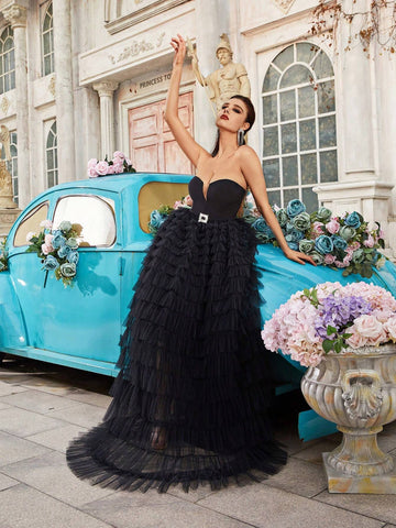 Black Strapless Fashionable Party Outfit With Tulle Skirt