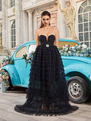 Black Strapless Fashionable Party Outfit With Tulle Skirt