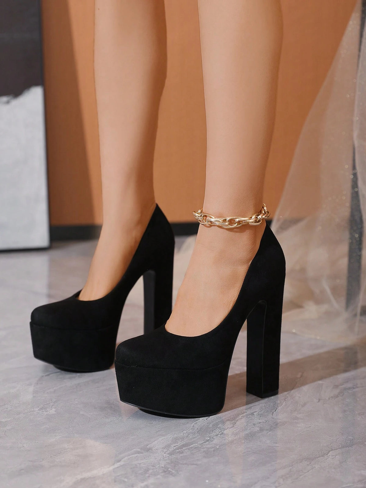 Black Velvet Platformed High Heel Shoes For Party, Nightclub, Fashionable Style