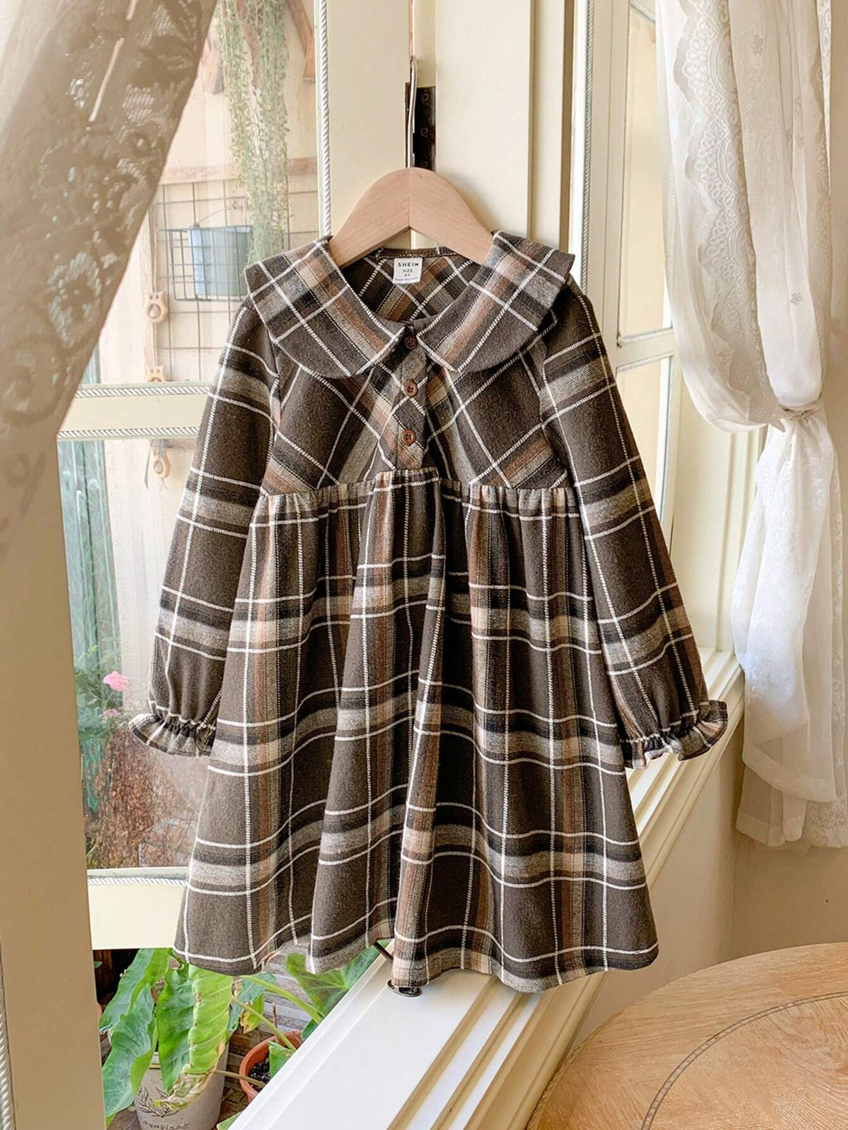 Blossori Young Girl Front Button Long Sleeve Pleated Plaid Dress, Casual Everyday Wear
