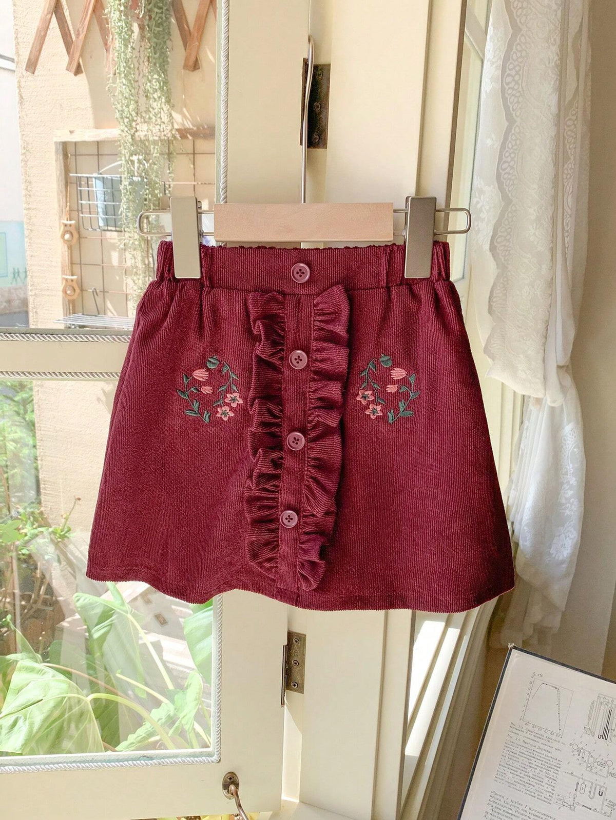 Blossori Young Girls Autumn/Winter French Style Elegant Red Button Decor Embroidered Woven Loose Elasticated Waist A-Line Skirt