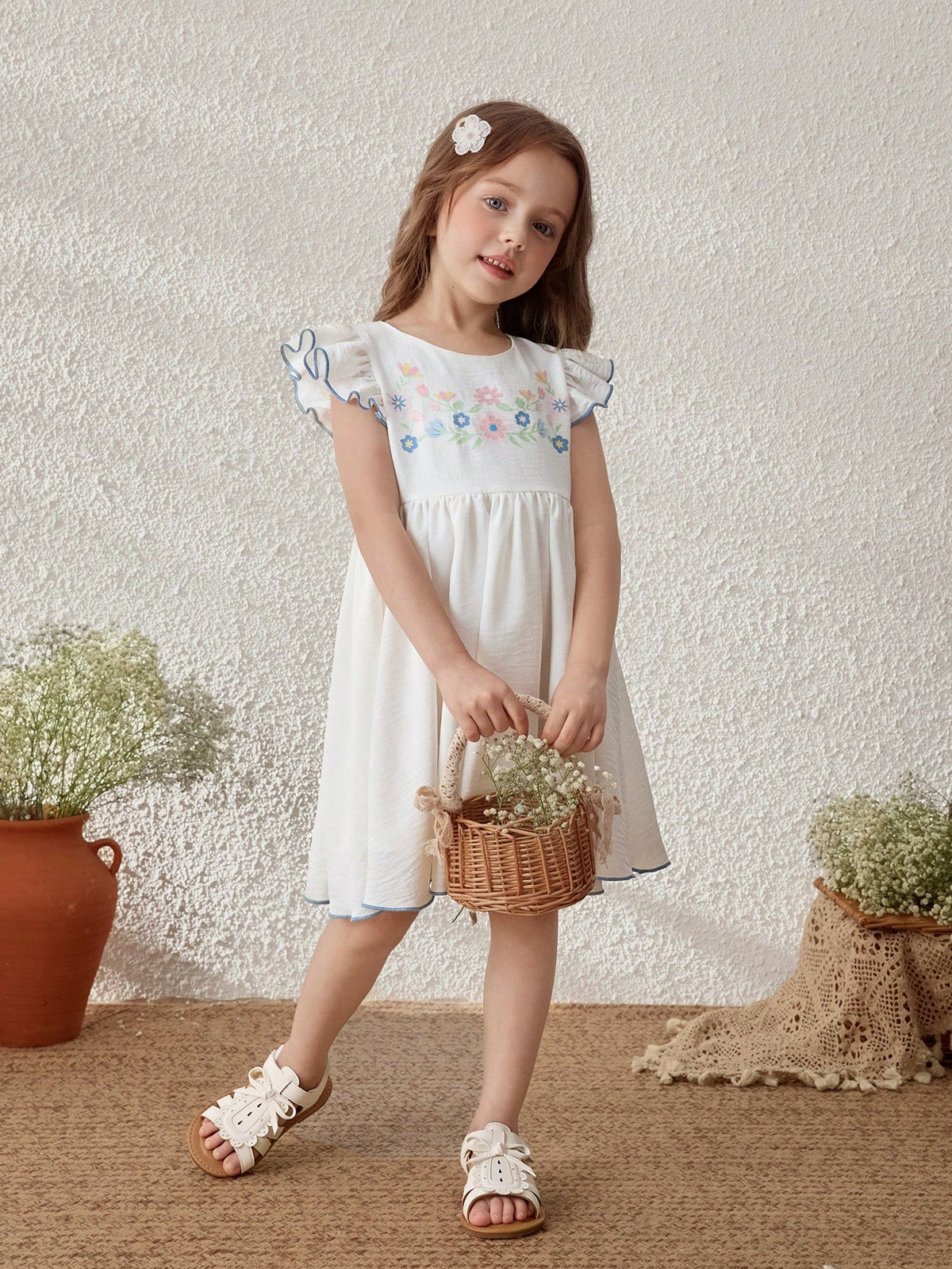 Young Girls Floral Pattern Round Neck Ruffle Sleeve Woven Dress