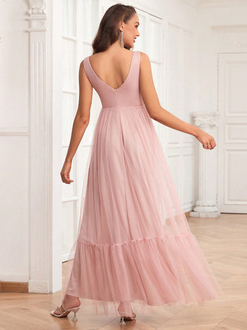 Bridesmaid Dress With Double V-Neckline And A-Line Tulle Skirt