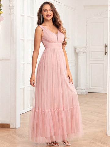 Bridesmaid Dress With Double V-Neckline And A-Line Tulle Skirt