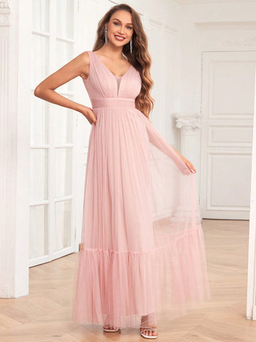 Bridesmaid Dress With Double V-Neckline And A-Line Tulle Skirt