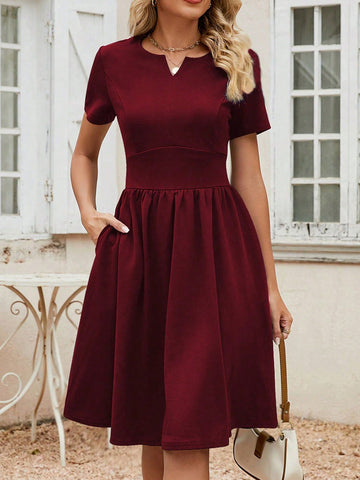 Burgundy Vintage Short Sleeve A-Line Dress With Notch Neckline And Flared Hem