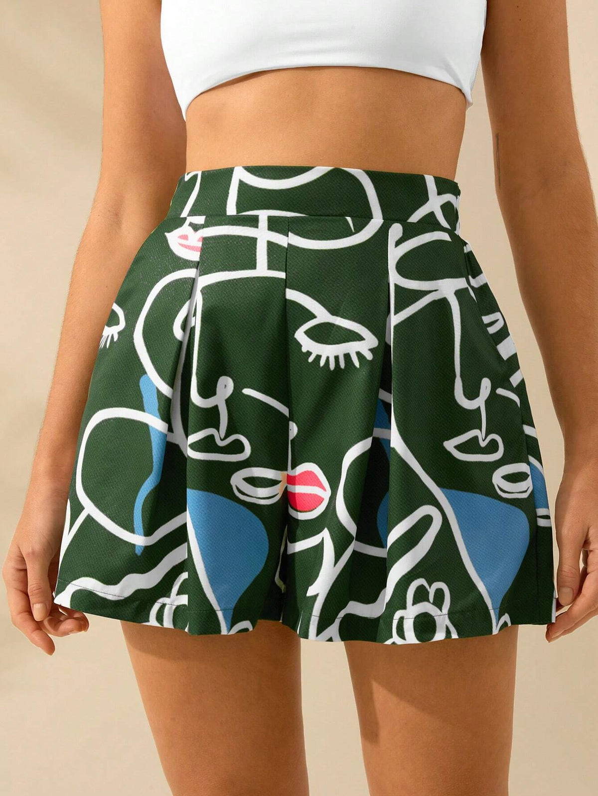 CAJUNI Women's Face Line Print, Lip Print, Boho Print Green Mini Shorts, Holiday Casual Beach Summer Shorts