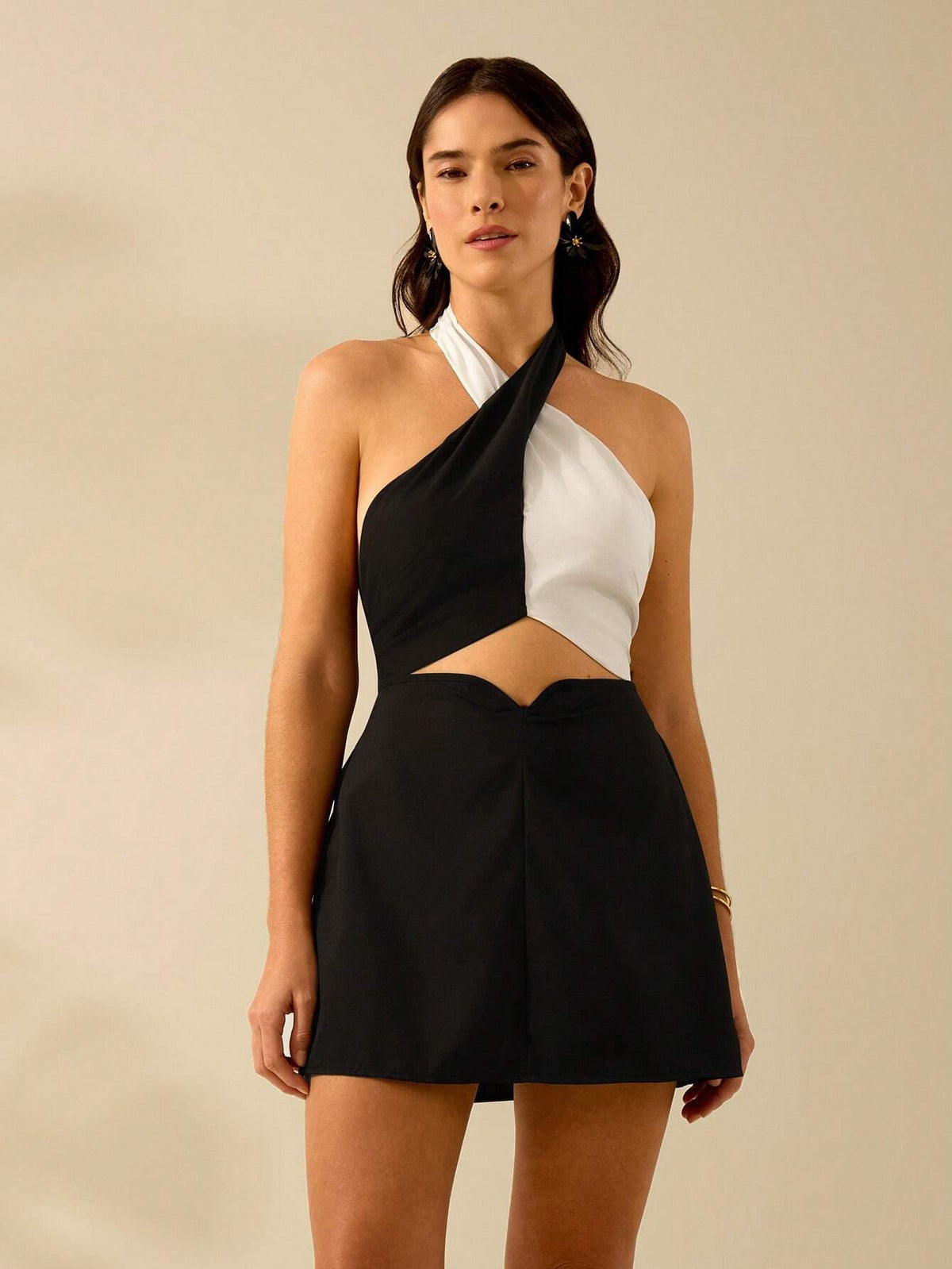 CAJUNI Women's V-Shaped Gap Black Mini Skirt For Holiday Casual Beach Summer Skirt