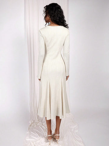 COSMINA Women Solid Color Round Neck Casual Versatile Long Sleeve Mid-Length Dress