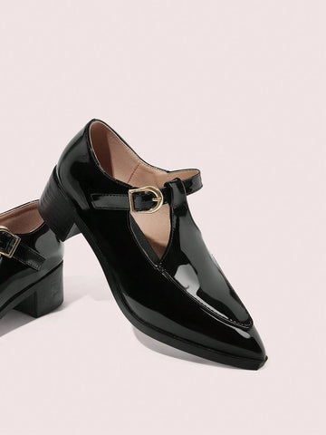 Women's Retro Hollow Out Design Square Toe Block Heel Mid Heel Pumps,