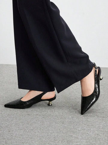 Women's Solid Color Pointed Toe Minimalist Casual Shoes For Christmas