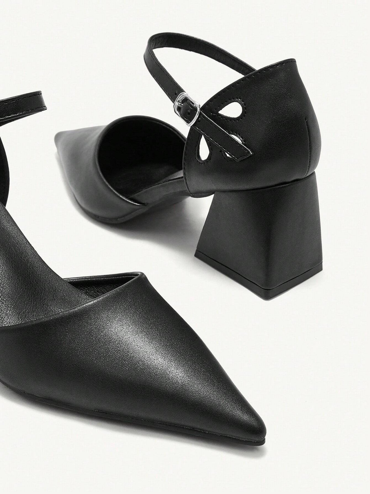 Black Pointed Toe Mid Heel Loafers For Women 2024 New Style, Retro Europe Design