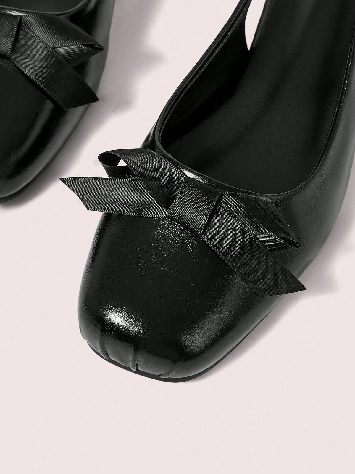 Women's Square Toe Chunky Heel Shoes With Bow Detail,