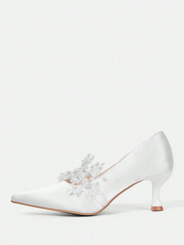 Women's Pointed Toe Vintage Embroidery Fashion Slip-On Pumps