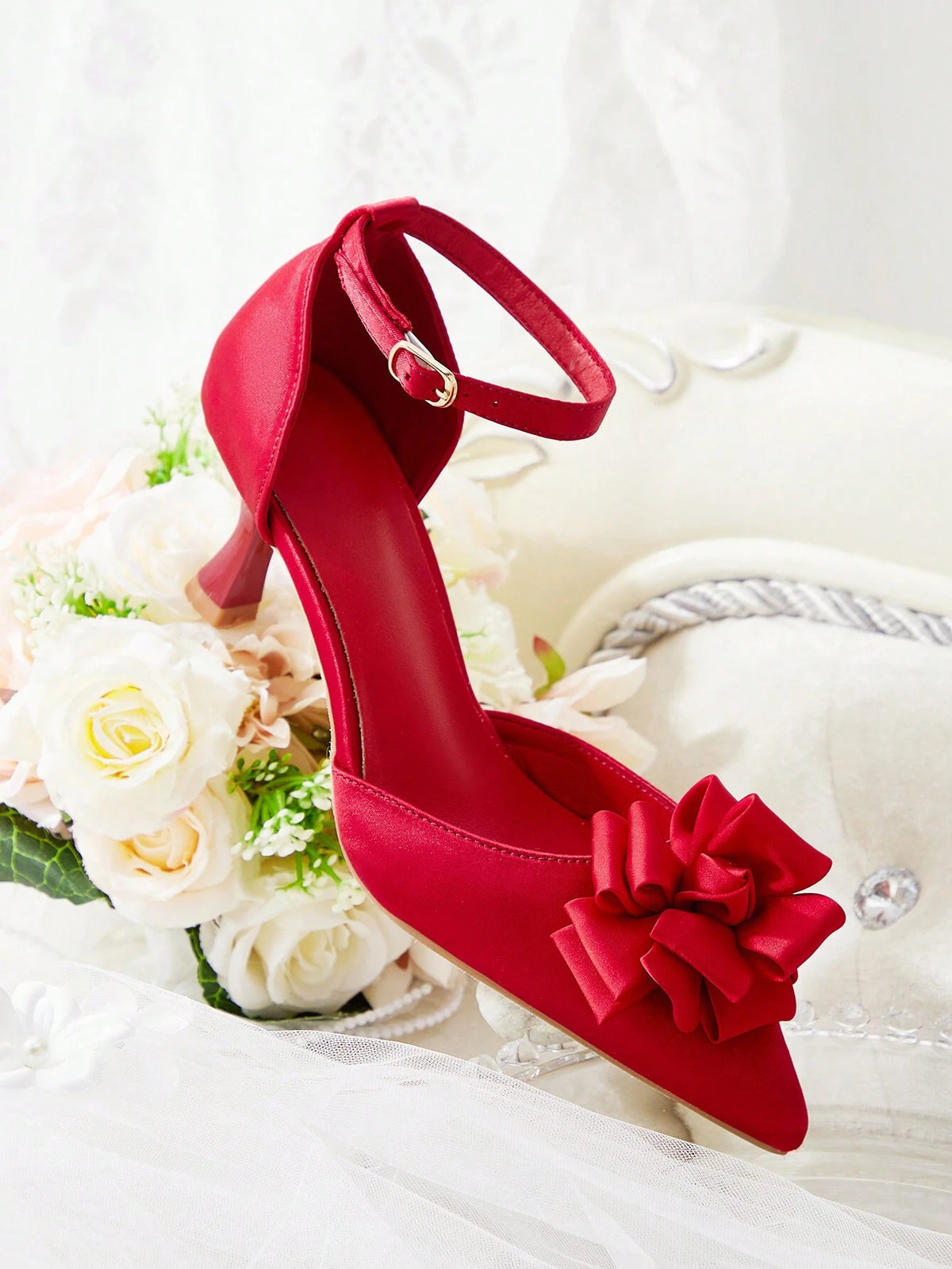 Women's Vintage Embroidered Pointy Toe High Heel Slingback Shoes