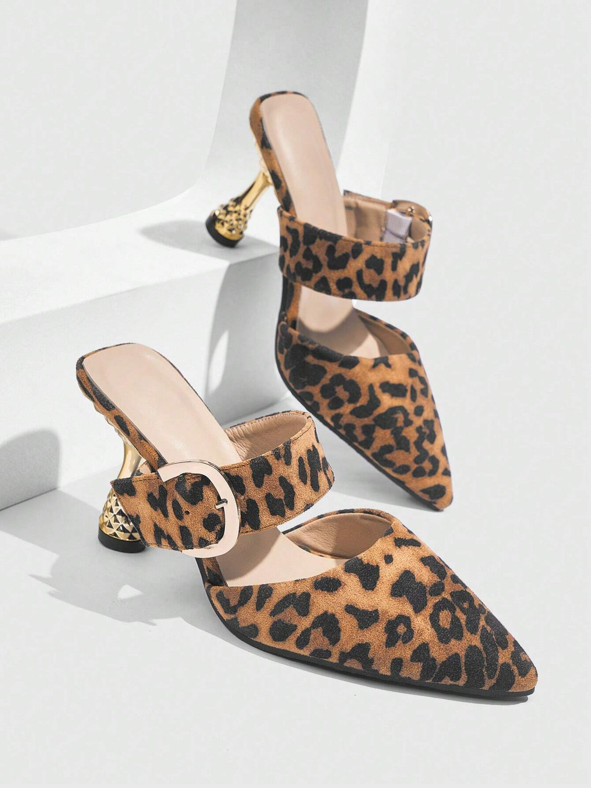 Pointed Toe Simple Fashionable Ladies High Heel Pumps