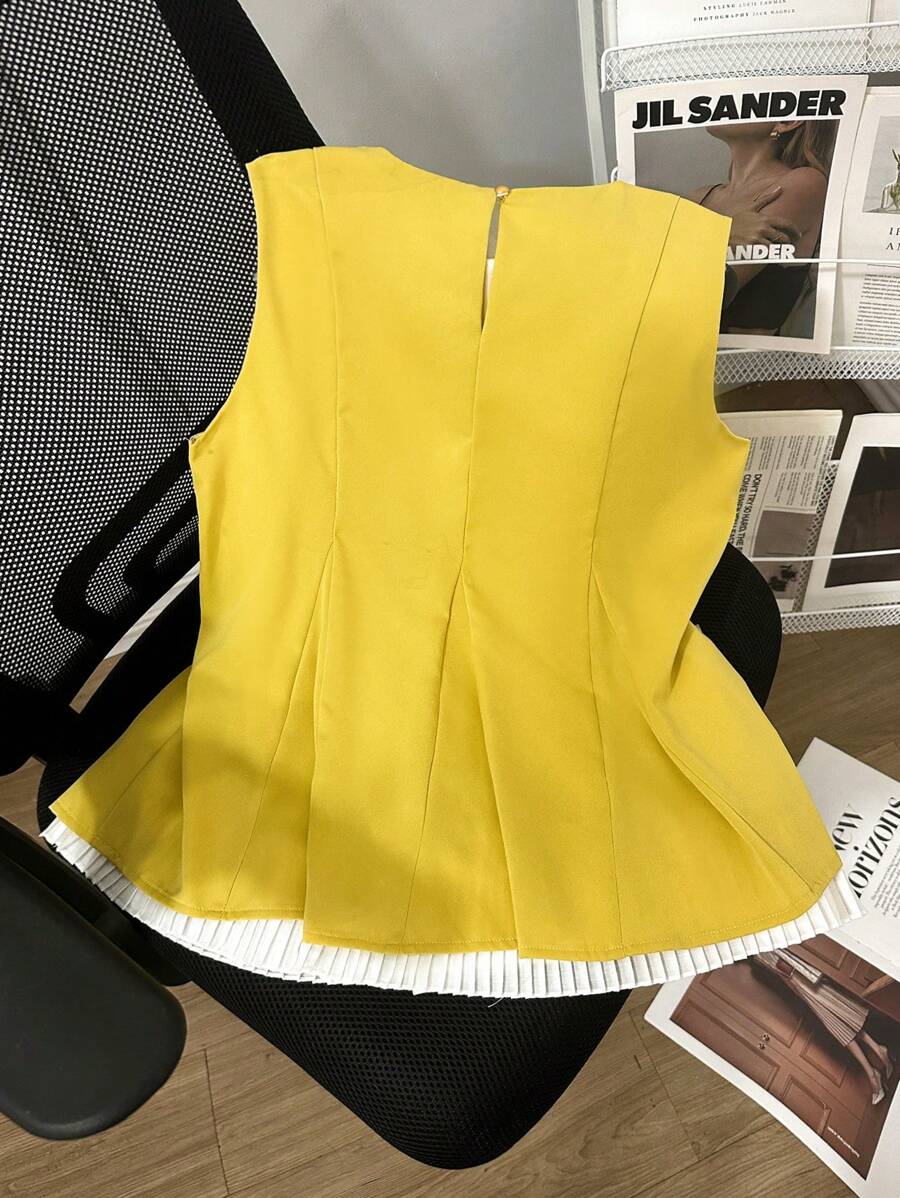 Women's Sleeveless Layered Ruched Blouse, Cold Shoulder Babydoll Top For Summer