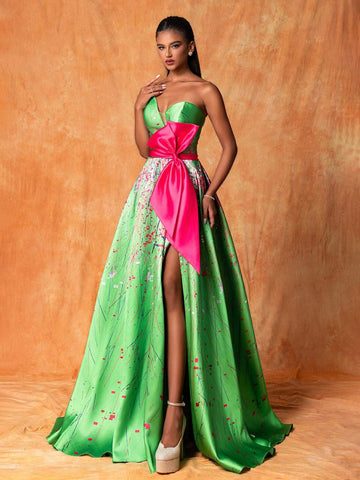 Colorblock Strapless Dress With Bow Detail, Slit, And Waistline Design For An Elegant Evening Dress