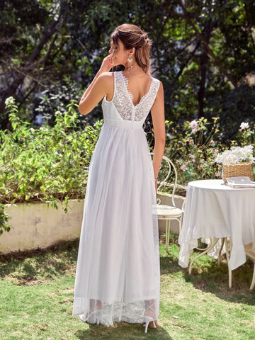 Contrast Eyelash Lace Mesh Hem Wedding Dress Without Veil