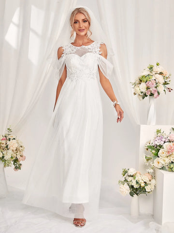 Contrast Guipure Lace Wedding Dress
