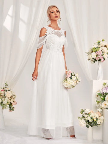 Contrast Guipure Lace Wedding Dress
