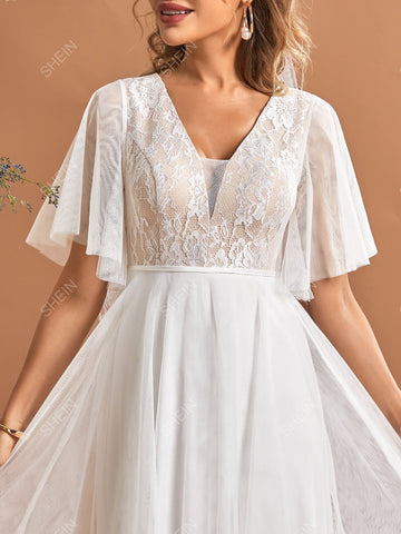 Contrast Lace Butterfly Sleeve Mesh Wedding Dress Without Veil