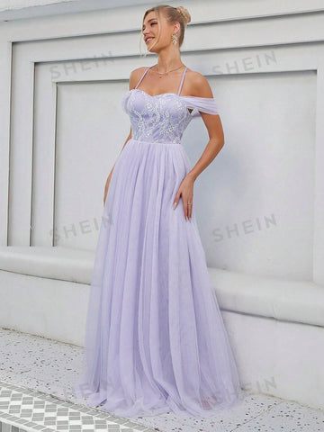 Contrast Lace Cold Shoulder Mesh Wedding Dress