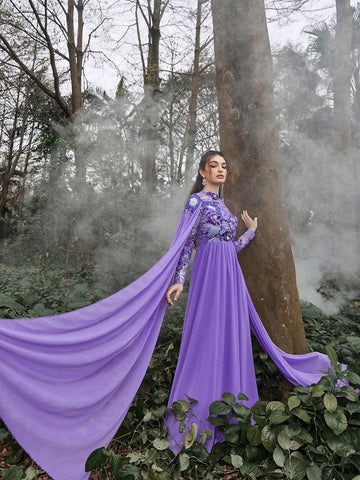 Contrast Sequin Mock Neck Extra-Long Sleeves Formal Dress