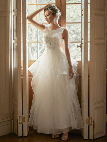 Contrast Sequin Round Neck Wedding Dress With Beaded Embroidery