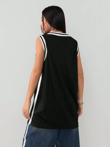 Coolane Women's Sportswear Number Pattern Graphics V-Neck Mini Dress